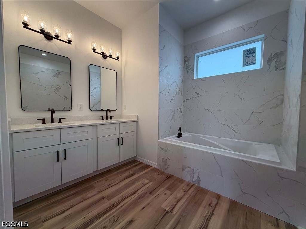 3 Bed SingleFamilyResidence for Sale in Lehigh Acres, photo 10