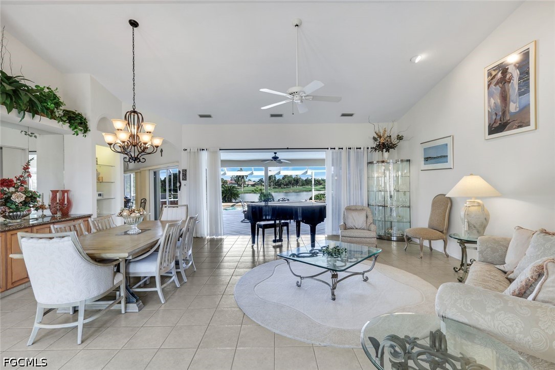 4 Bed Pool Home for Sale in The Forest, photo 10