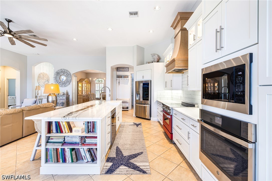 4 Bed Waterfront Home for Sale in Aster Place, photo 10