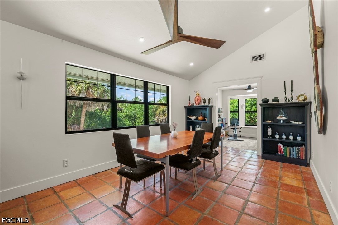 3 Bed Pool Home for Sale in Dinkins Bayou, photo 10