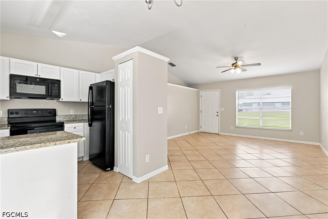 3 Bed SingleFamilyResidence for Sale in San Carlos Park, photo 10