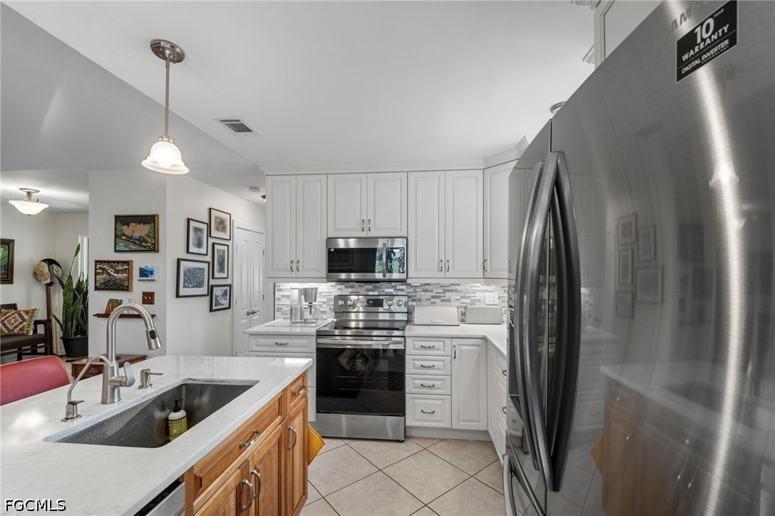 2 Bed SingleFamilyResidence for Sale in St James City, photo 10