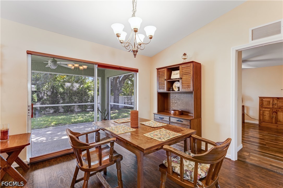 3 Bed SingleFamilyResidence for Sale in Cape Coral, photo 10