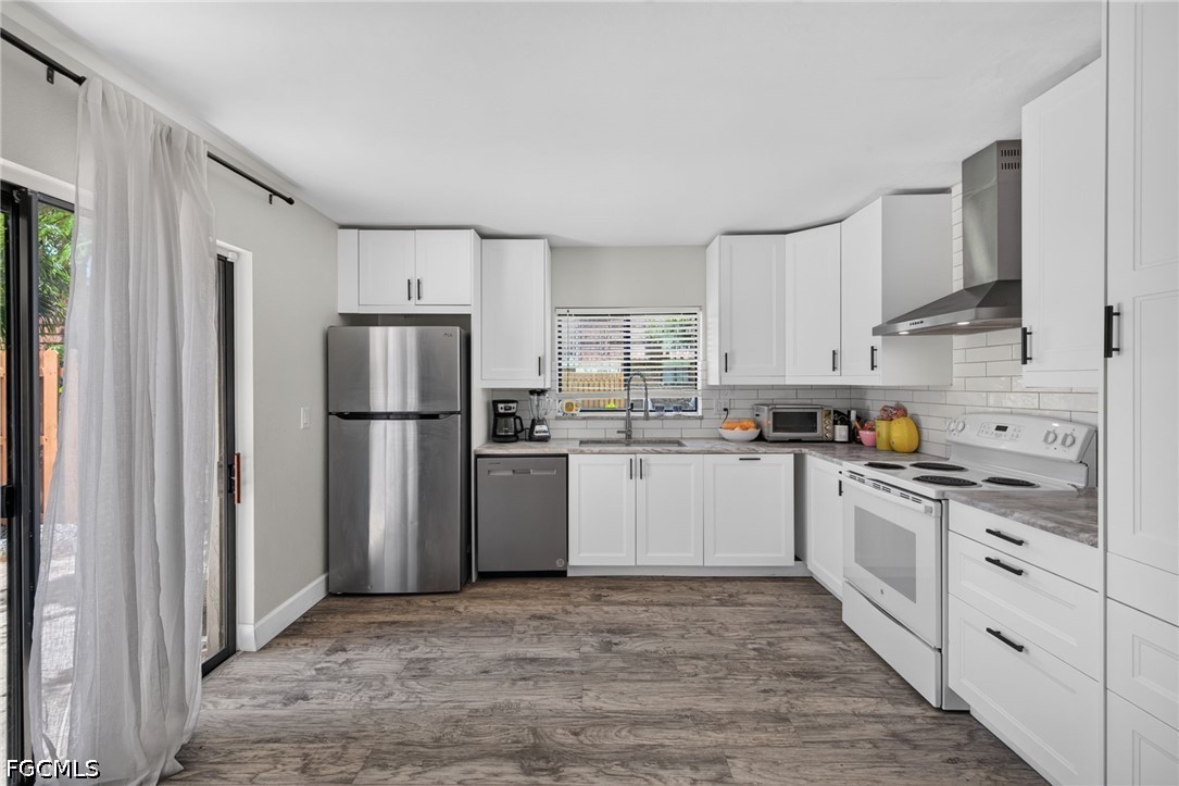 2 Bed Condominium for Sale in Hamlet, photo 10