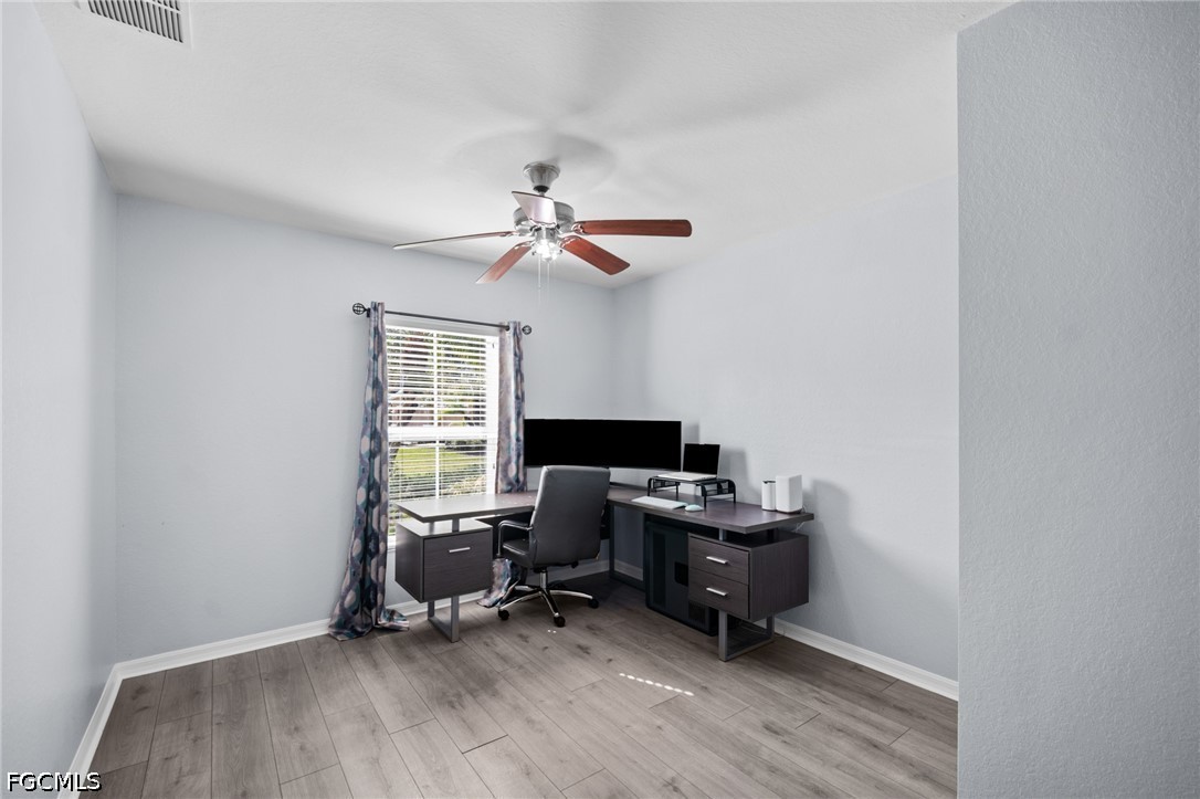 3 Bed Townhouse for Sale in Bayshore Commons, photo 10