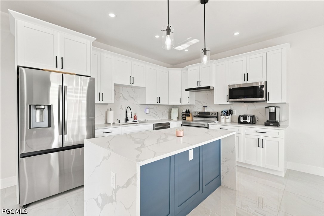 3 Bed Pool Home for Sale in Cape Coral, photo 10