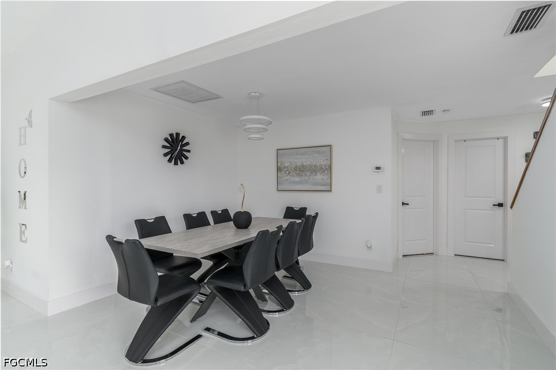 3 Bed Waterfront Home for Sale in Fort Myers, photo 10