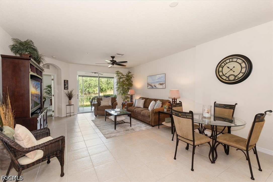 2 Bed Waterfront Home for Sale in Fort Myers, photo 10