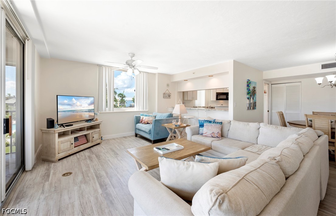 2 Bed Condominium for Sale in Fort Myers Beach, photo 10
