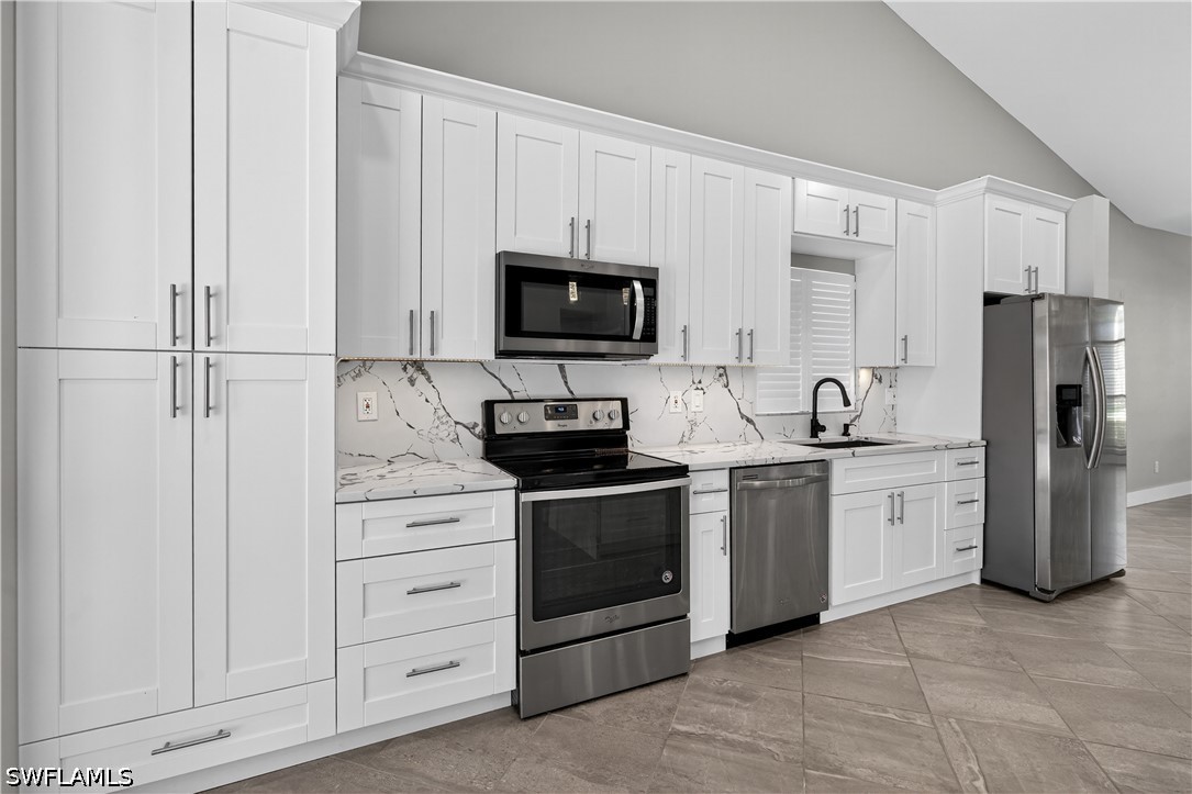 3 Bed Pool Home for Sale in Crown Pointe East, photo 10