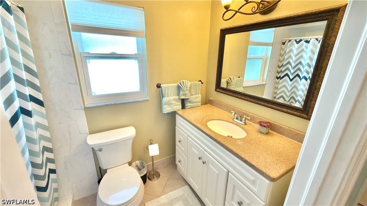 2 Bed SingleFamilyResidence for Sale in Naples, photo 10