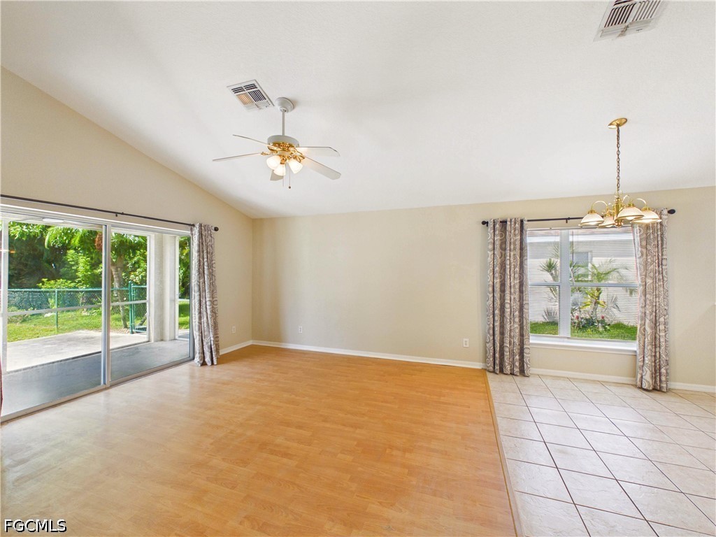 4 Bed SingleFamilyResidence for Sale in Fort Myers, photo 10