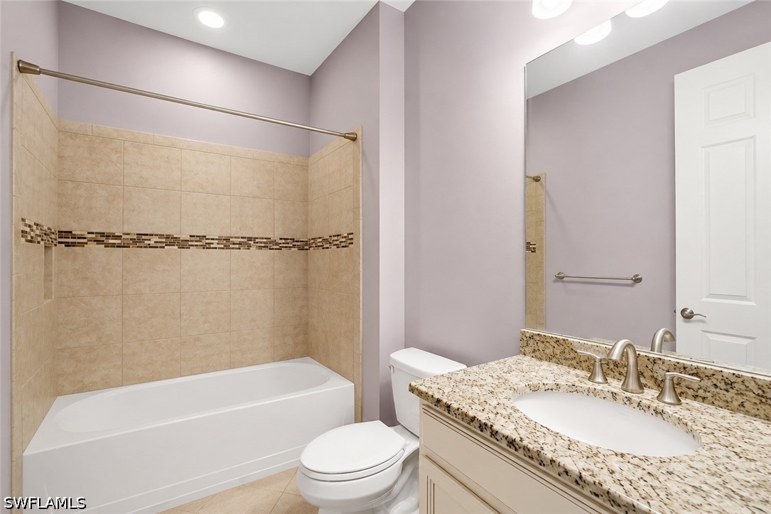 3 Bed SingleFamilyResidence for Sale in Naples, photo 10