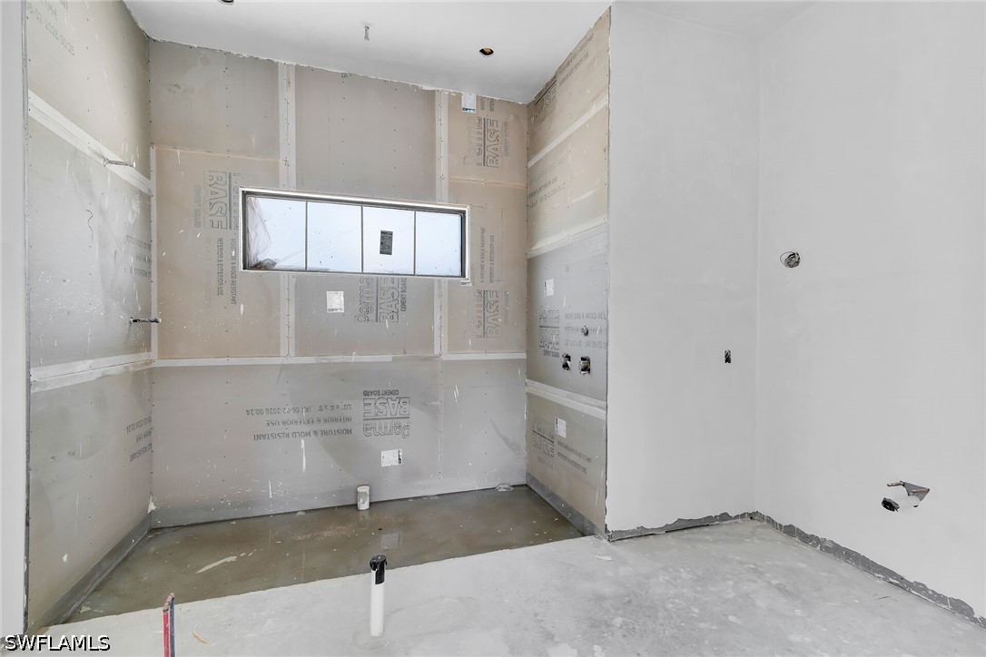 5 Bed Pool Home for Sale in Marco Island, photo 10