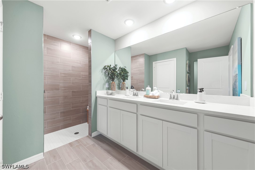 4 Bed SingleFamilyResidence for Sale in Lehigh Acres, photo 10
