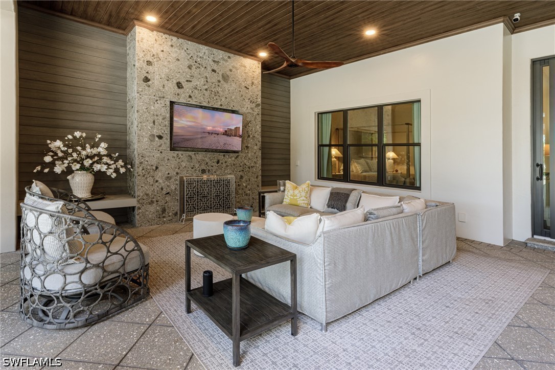 3 Bed Pool Home for Sale in Cabreo, photo 10