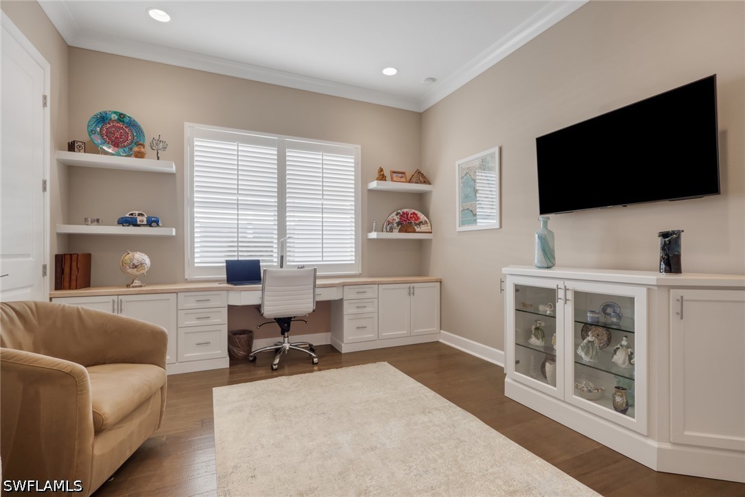 3 Bed Pool Home for Sale in Valencia Bonita, photo 10