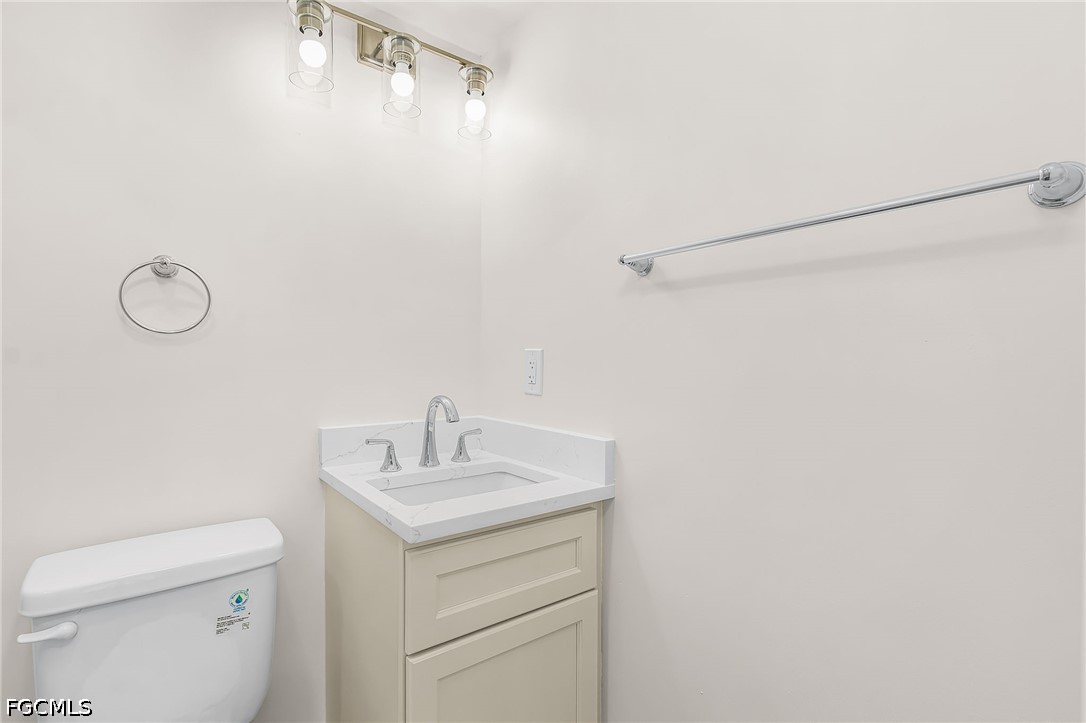 2 Bed Waterfront Home for Sale in Fort Myers Beach, photo 10