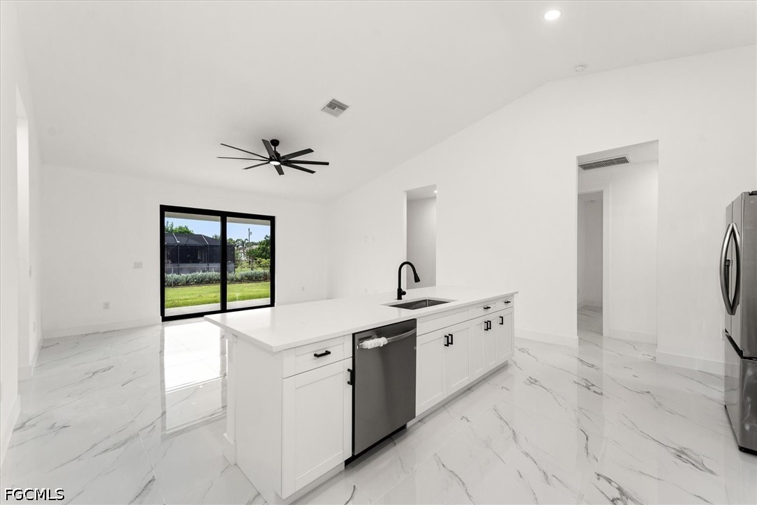 4 Bed SingleFamilyResidence for Sale in Buckingham Park, photo 10