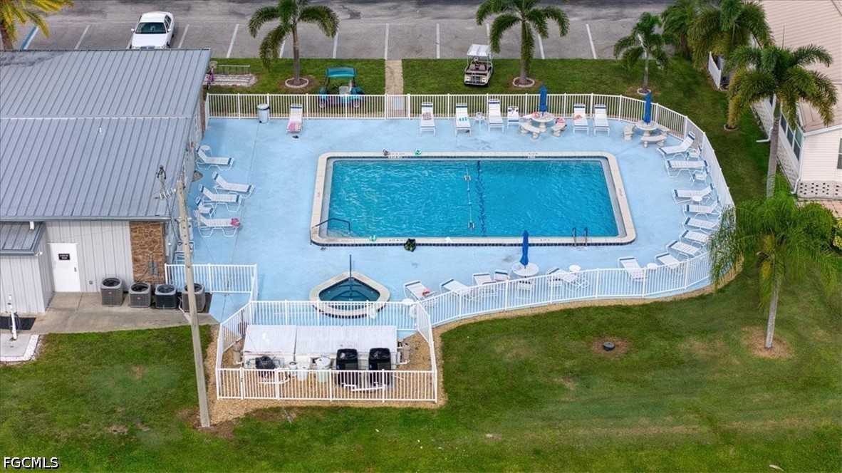 2 Bed ManufacturedHome for Sale in North Fort Myers, photo 10