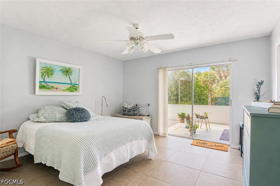 3 Bed SingleFamilyResidence for Sale in Cape Coral, photo 10