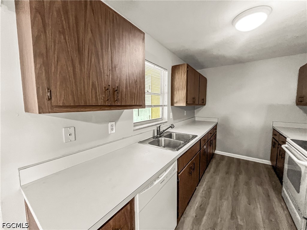 2 Bed Waterfront Home for Sale in Cape Coral, photo 10