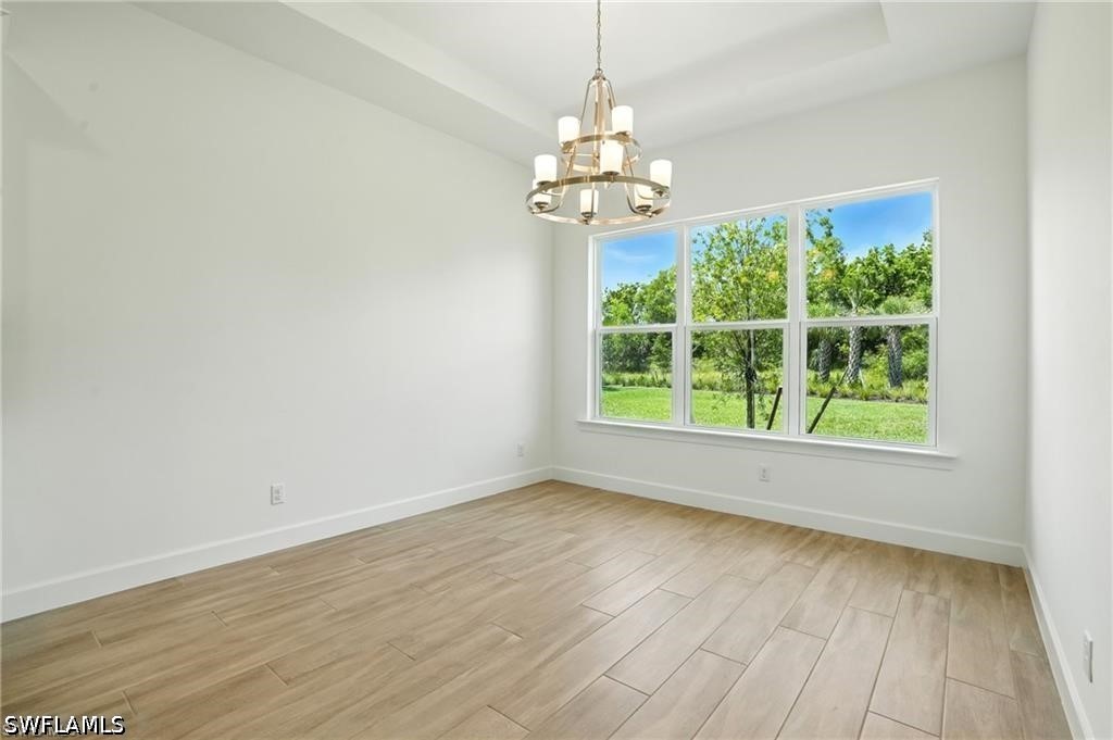 4 Bed SingleFamilyResidence for Sale in Fort Myers, photo 10