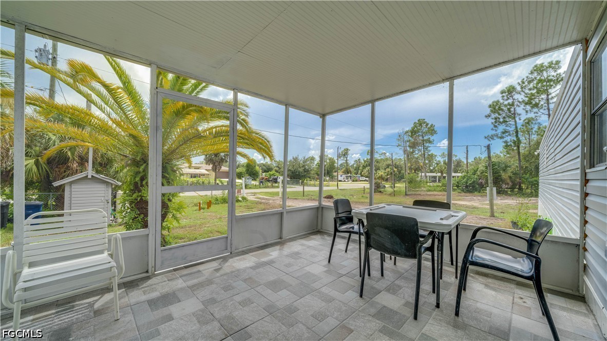 2 Bed ManufacturedHome for Sale in North Fort Myers, photo 10