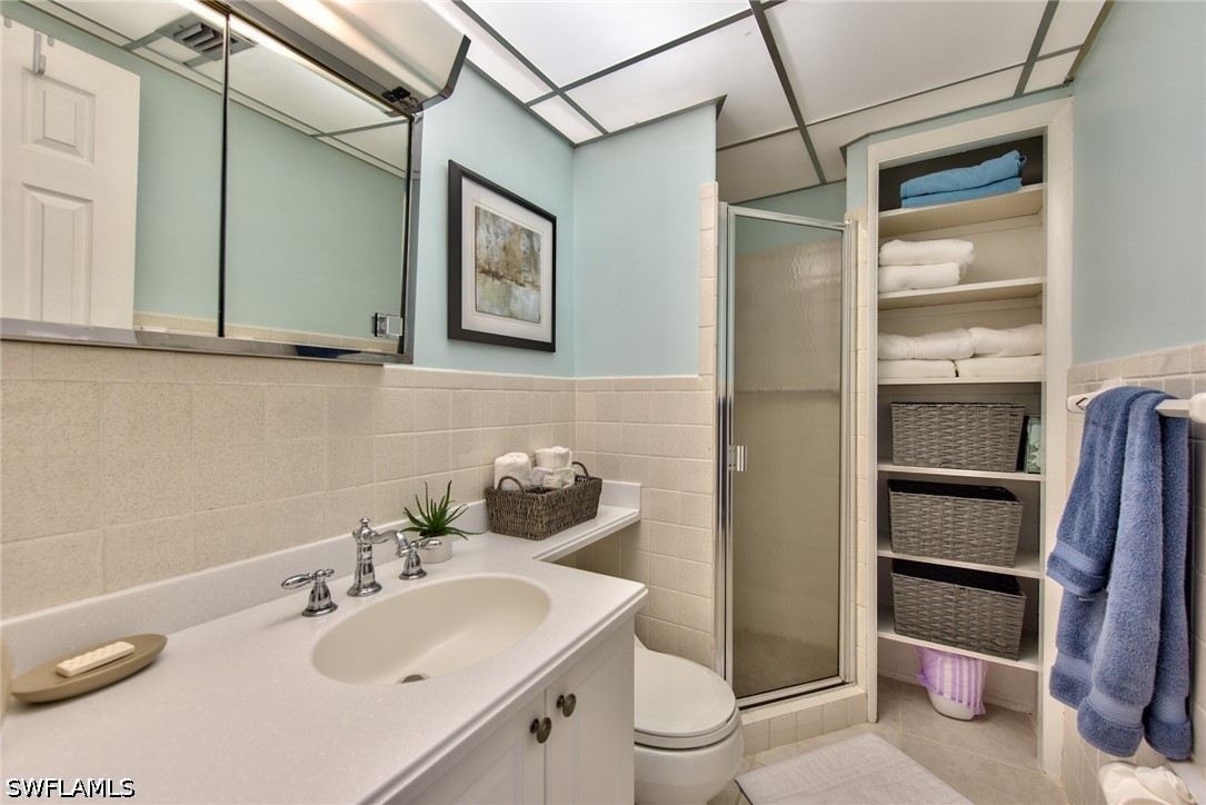 2 Bed Waterfront Home for Sale in Naples, photo 10