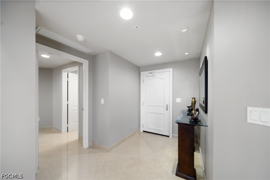 3 Bed Pool Home for Sale in Estancia, photo 10