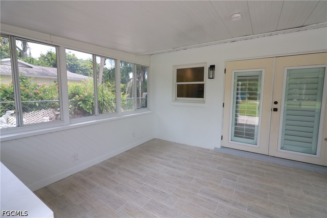 2 Bed SingleFamilyResidence for Sale in Estero, photo 10