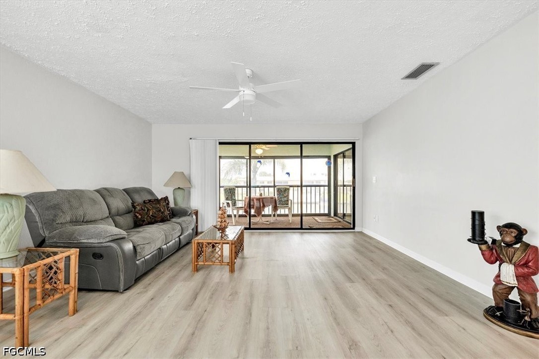 2 Bed Waterfront Home for Sale in Cape Coral, photo 10