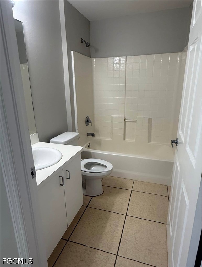 3 Bed SingleFamilyResidence for Sale in Lehigh Acres, photo 10