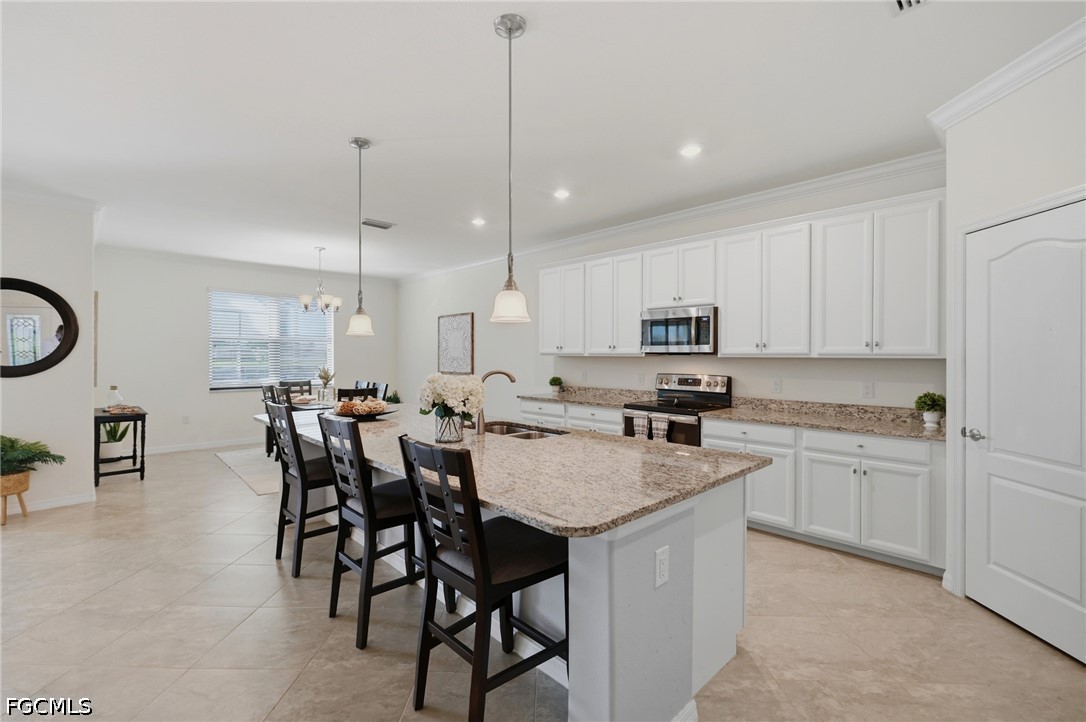 3 Bed Pool Home for Sale in Hampton Park, photo 10
