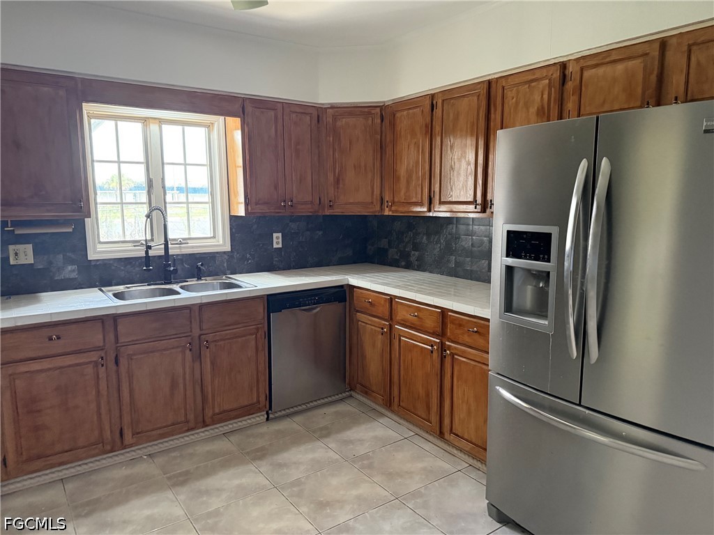 6 Bed SingleFamilyResidence for Sale in Lehigh Acres, photo 10