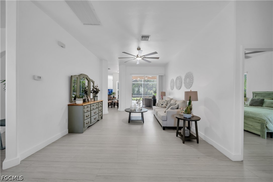 4 Bed SingleFamilyResidence for Sale in Gateway, photo 10