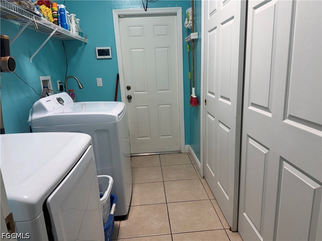 3 Bed Pool Home for Sale in Lehigh Acres, photo 10