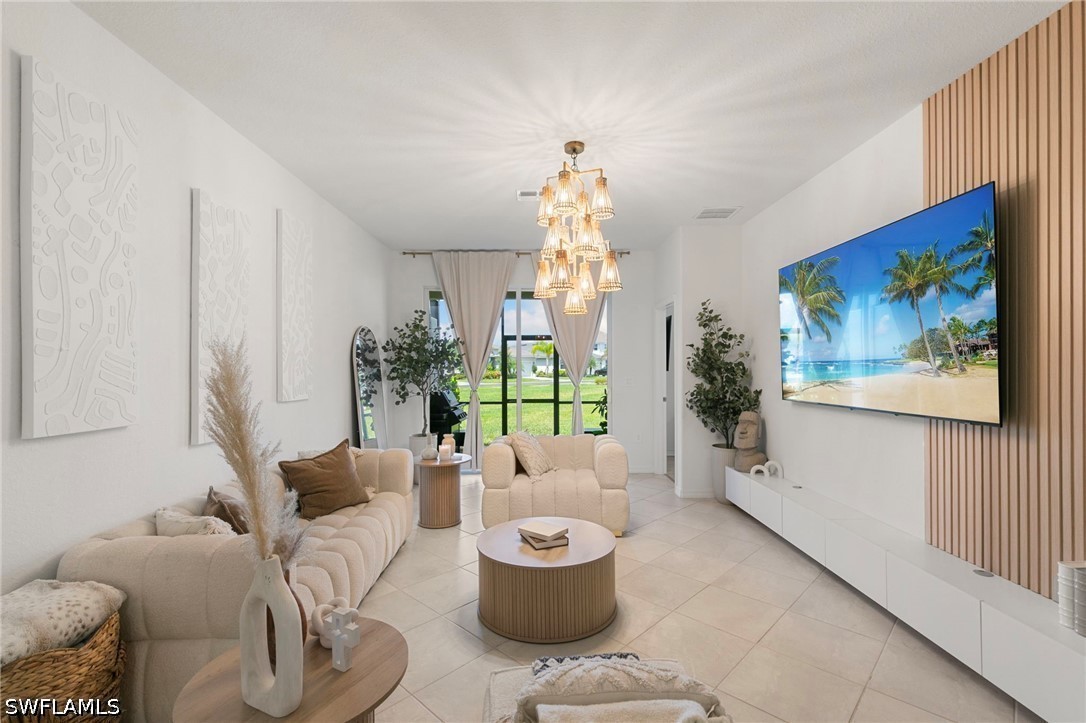 3 Bed Attached for Sale in Naples, photo 10