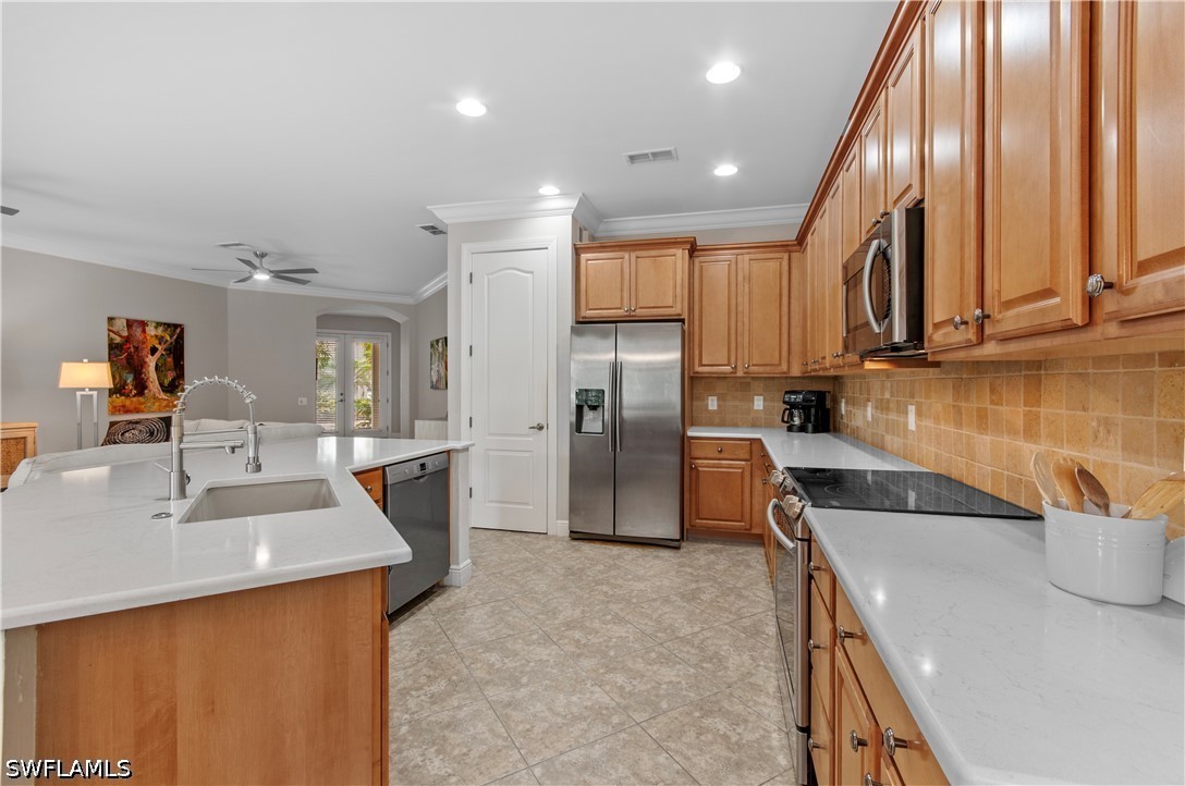 2 Bed Waterfront Home for Sale in Cassia, photo 10
