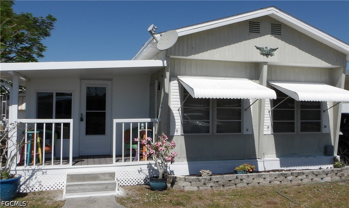 2 Bed ManufacturedHome for Sale in Mobile Manor, photo 10