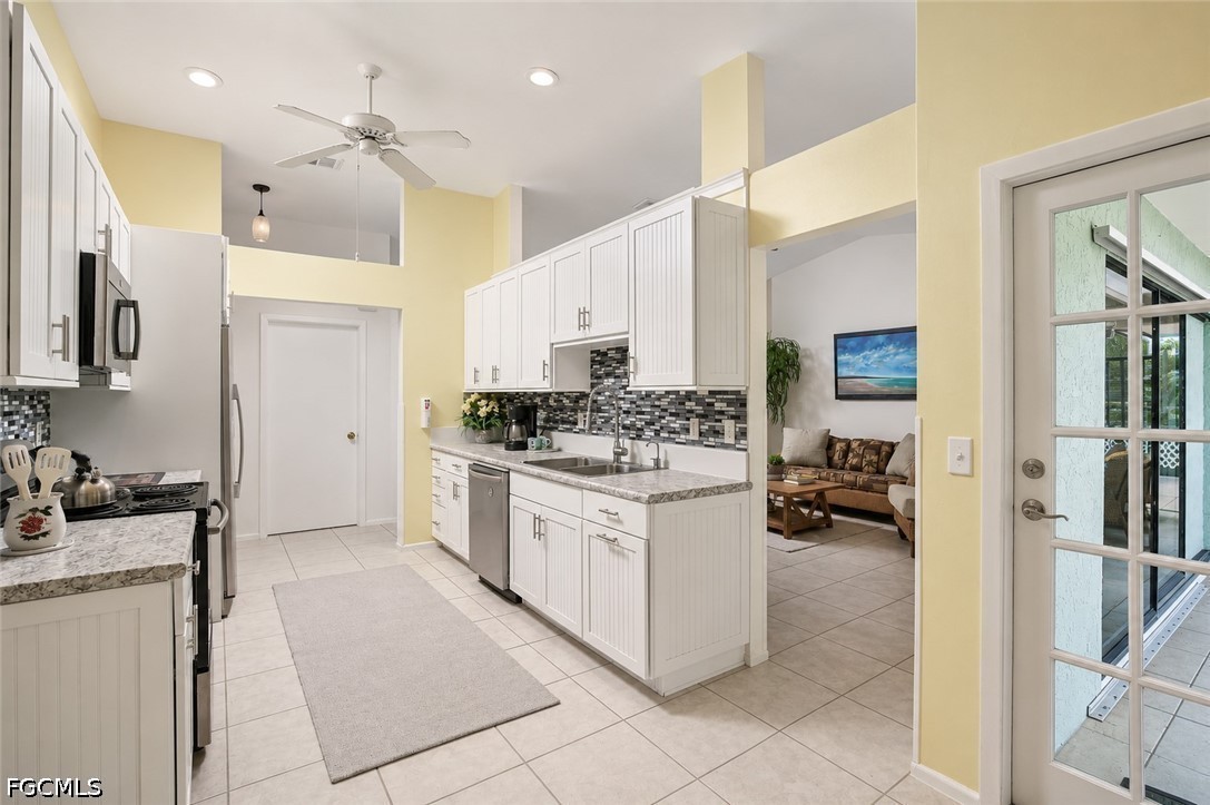 3 Bed Pool Home for Sale in Cape Coral, photo 10
