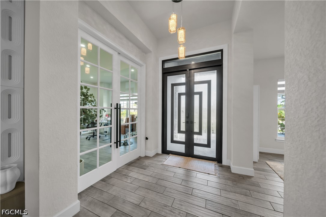 4 Bed SingleFamilyResidence for Sale in Cape Coral, photo 10