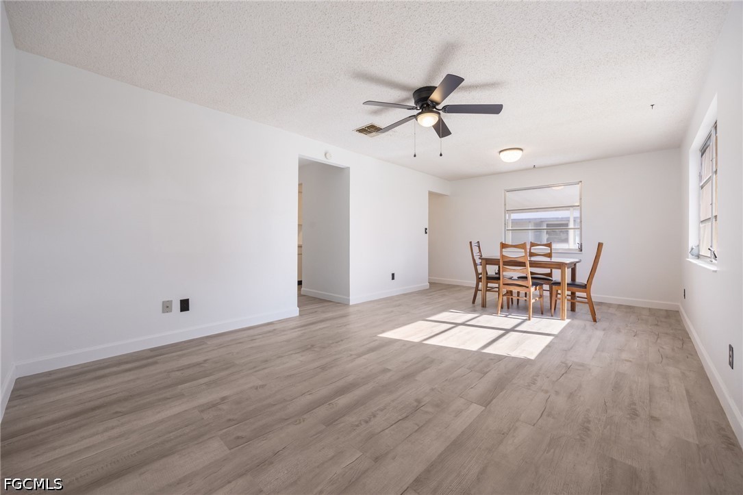 2 Bed Attached for Sale in Pinewood Condominium, photo 10
