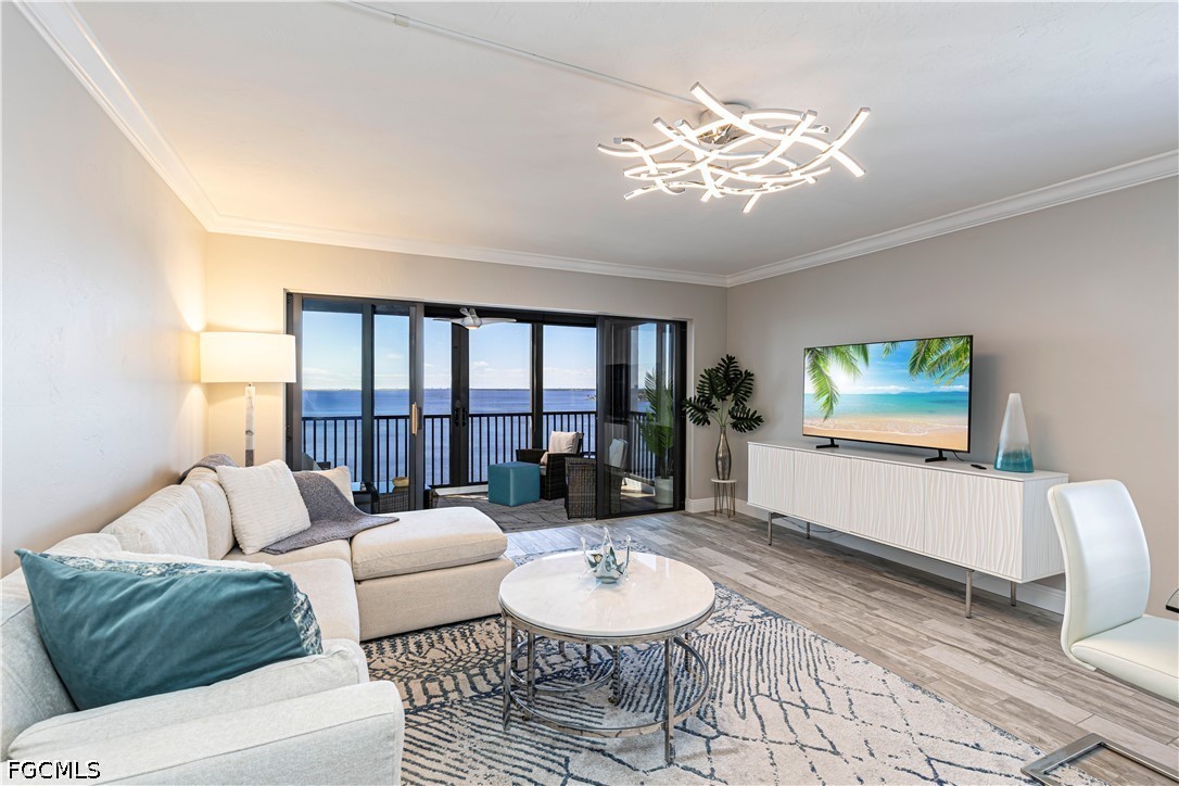 3 Bed Waterfront Home for Sale in North Shore Place, photo 10