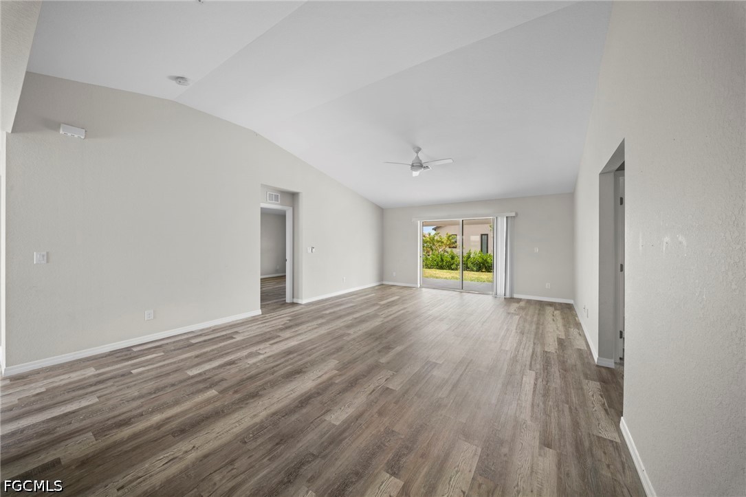4 Bed SingleFamilyResidence for Sale in Cape Coral, photo 10