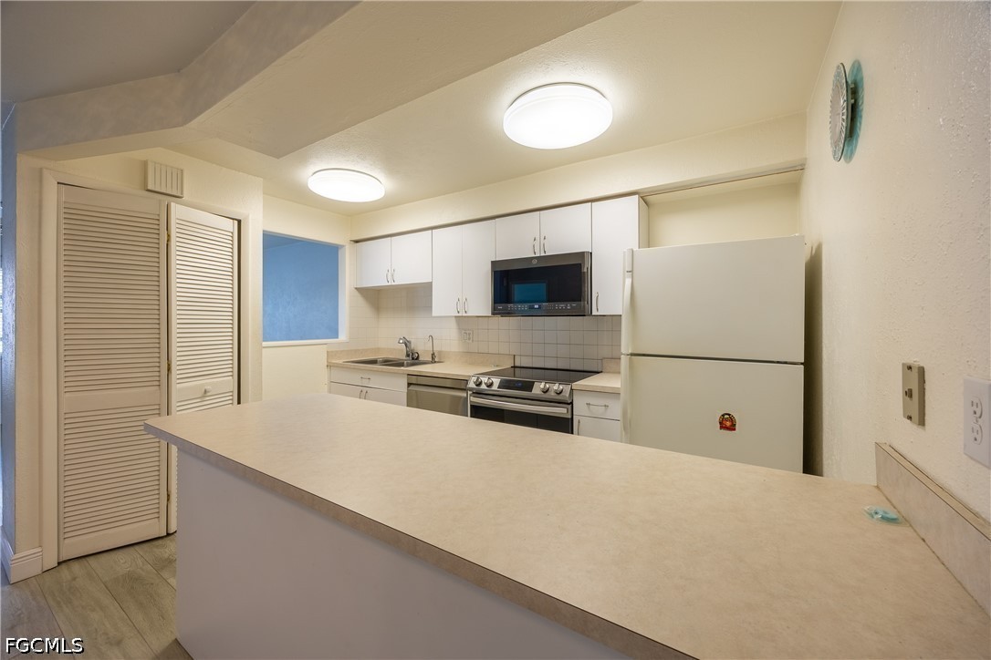 3 Bed Condominium for Sale in Regency Condo, photo 10