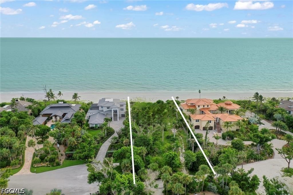 Waterfront Home for Sale in Metes And Bounds, photo 10