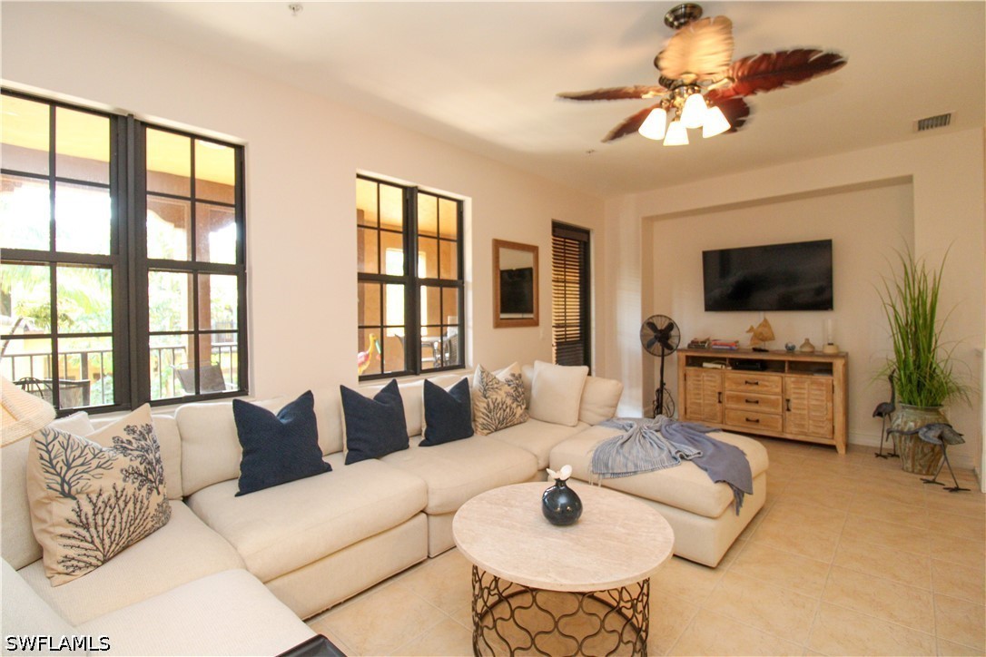 3 Bed Condominium for Sale in Ole, photo 10