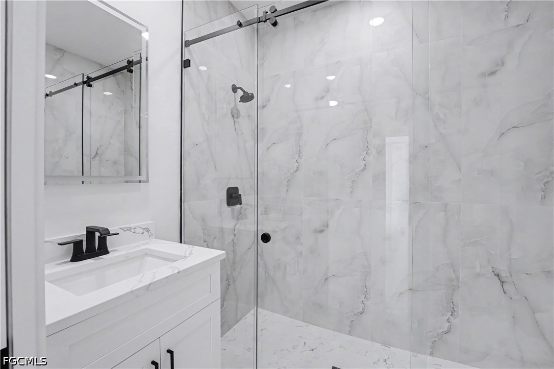 3 Bed SingleFamilyResidence for Sale in 951 Plaza, photo 10