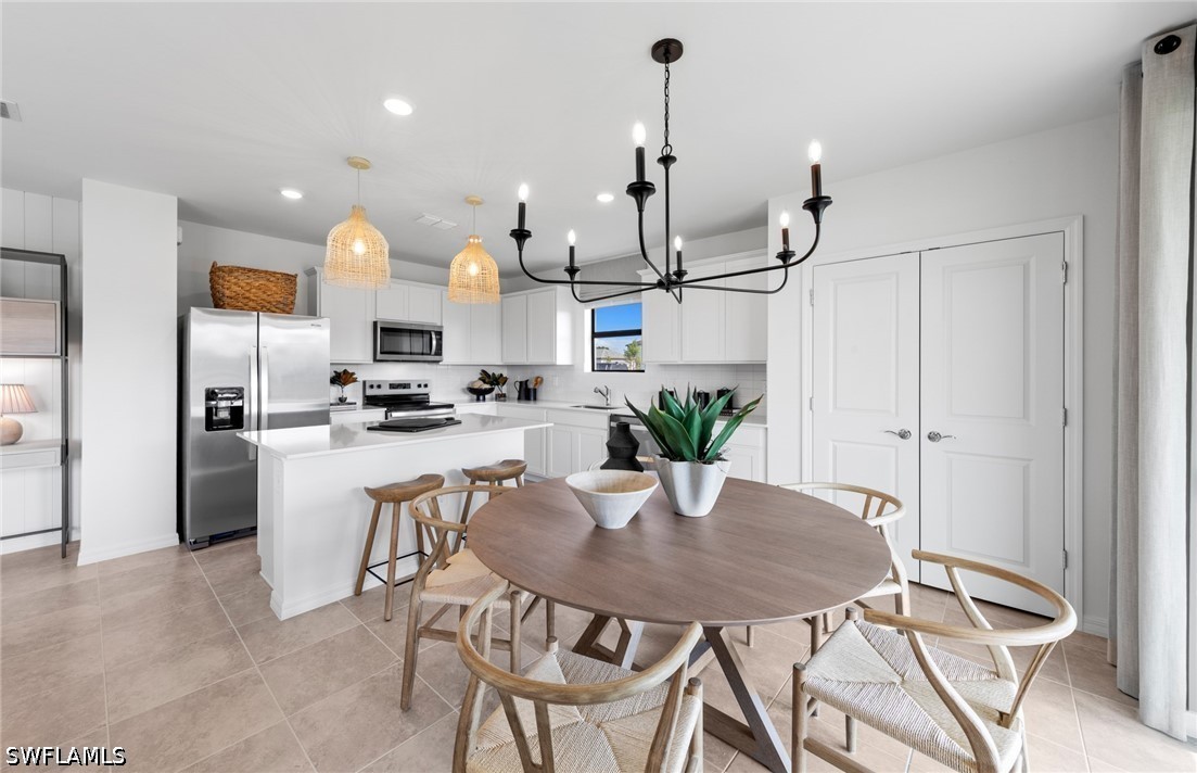 4 Bed SingleFamilyResidence for Sale in Whispering Lakes, photo 10